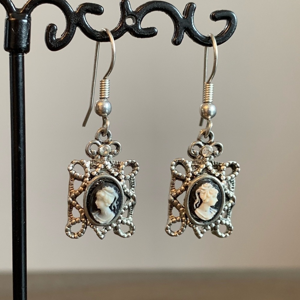 Cameo Earrings Black White Silver Toned Vintage Stamped EH Dangle